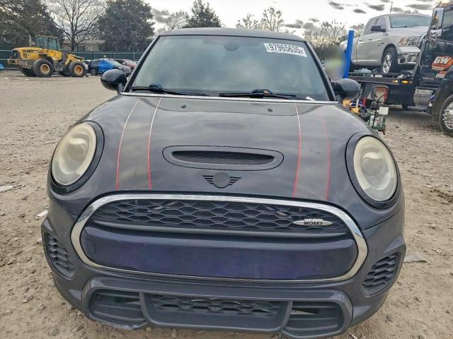 MINI Cooper John Cooper Works Image 12