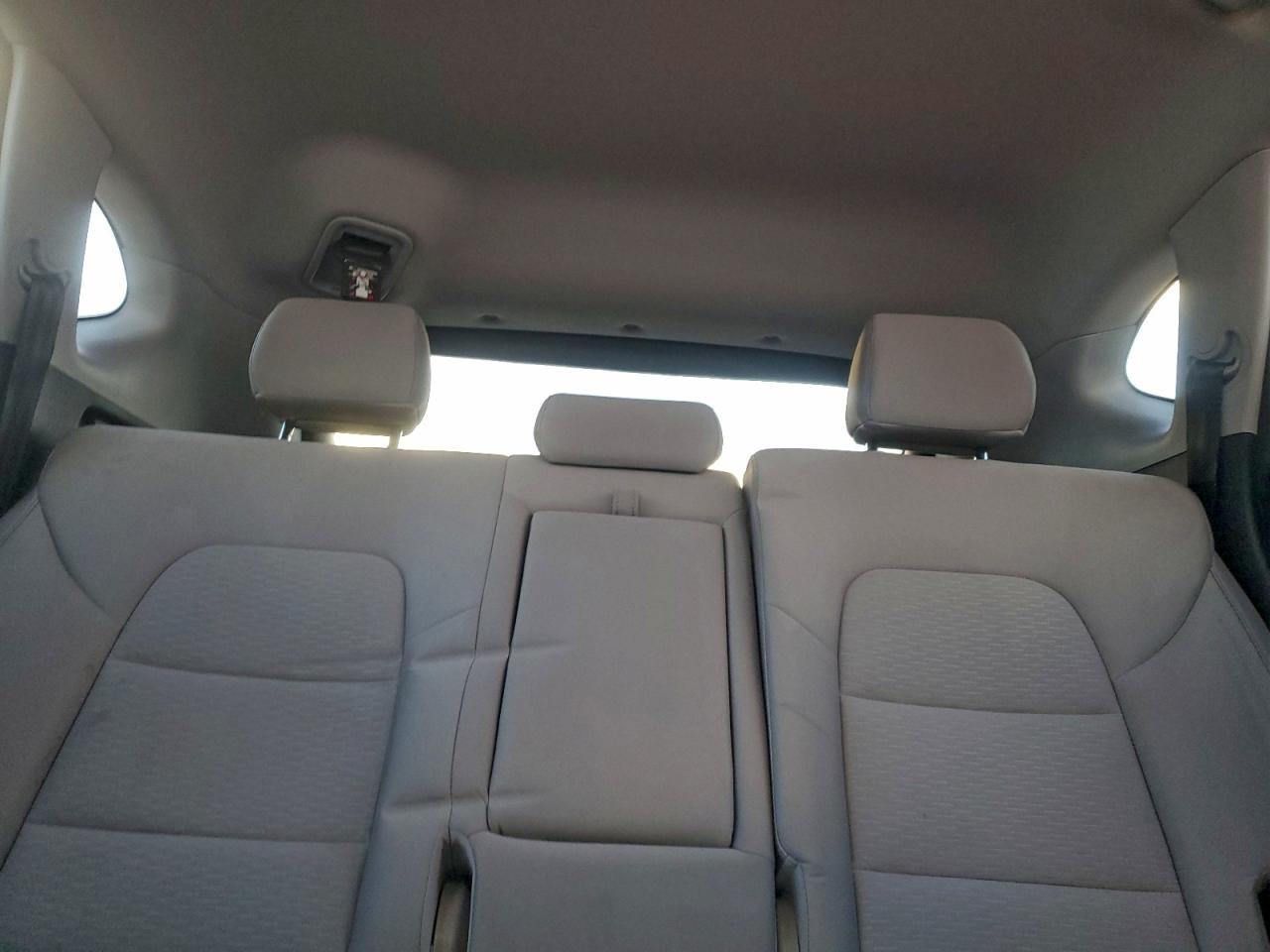 Hyundai TUCSON Limited Image 3