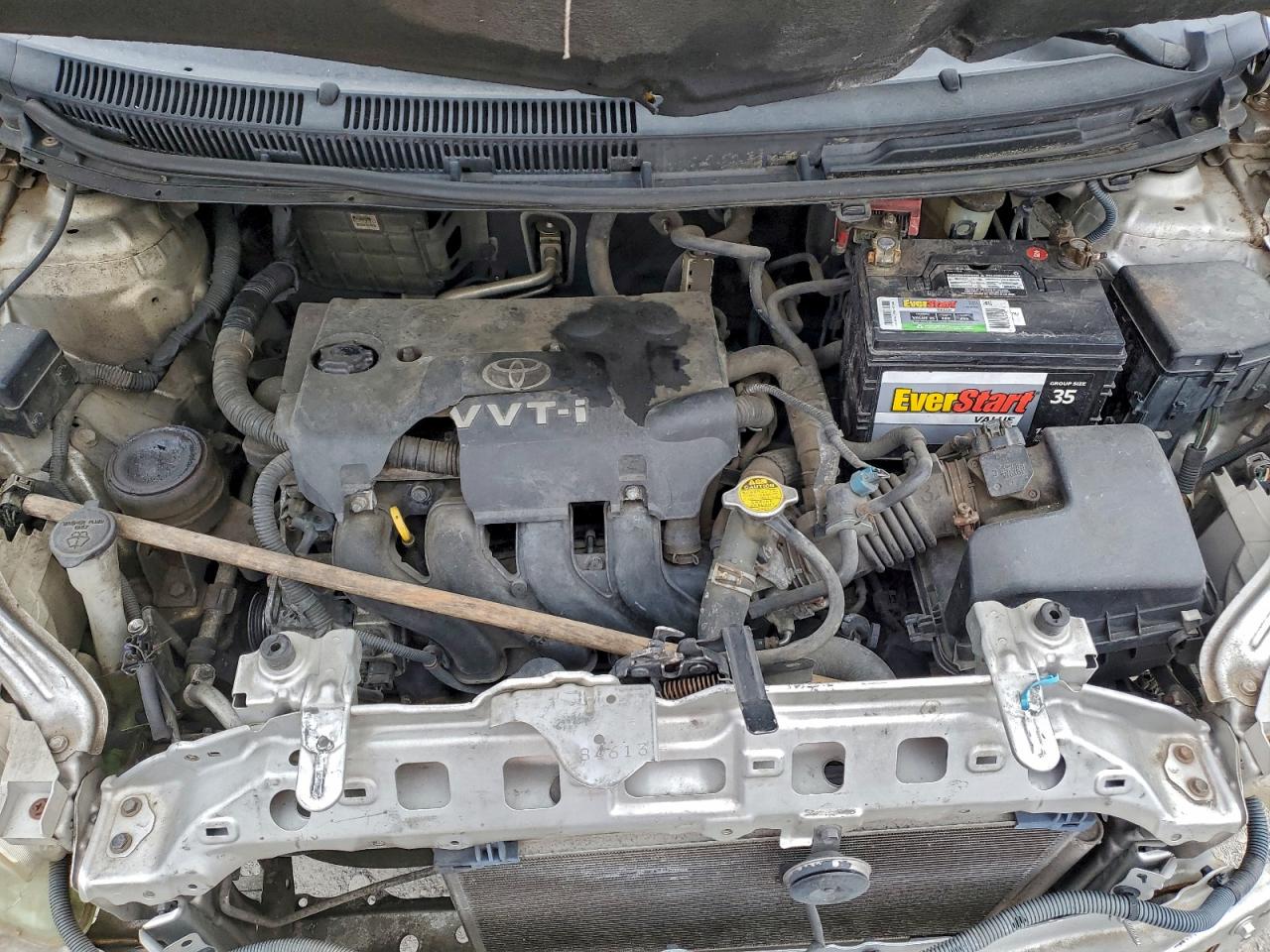 Toyota Yaris Image 10