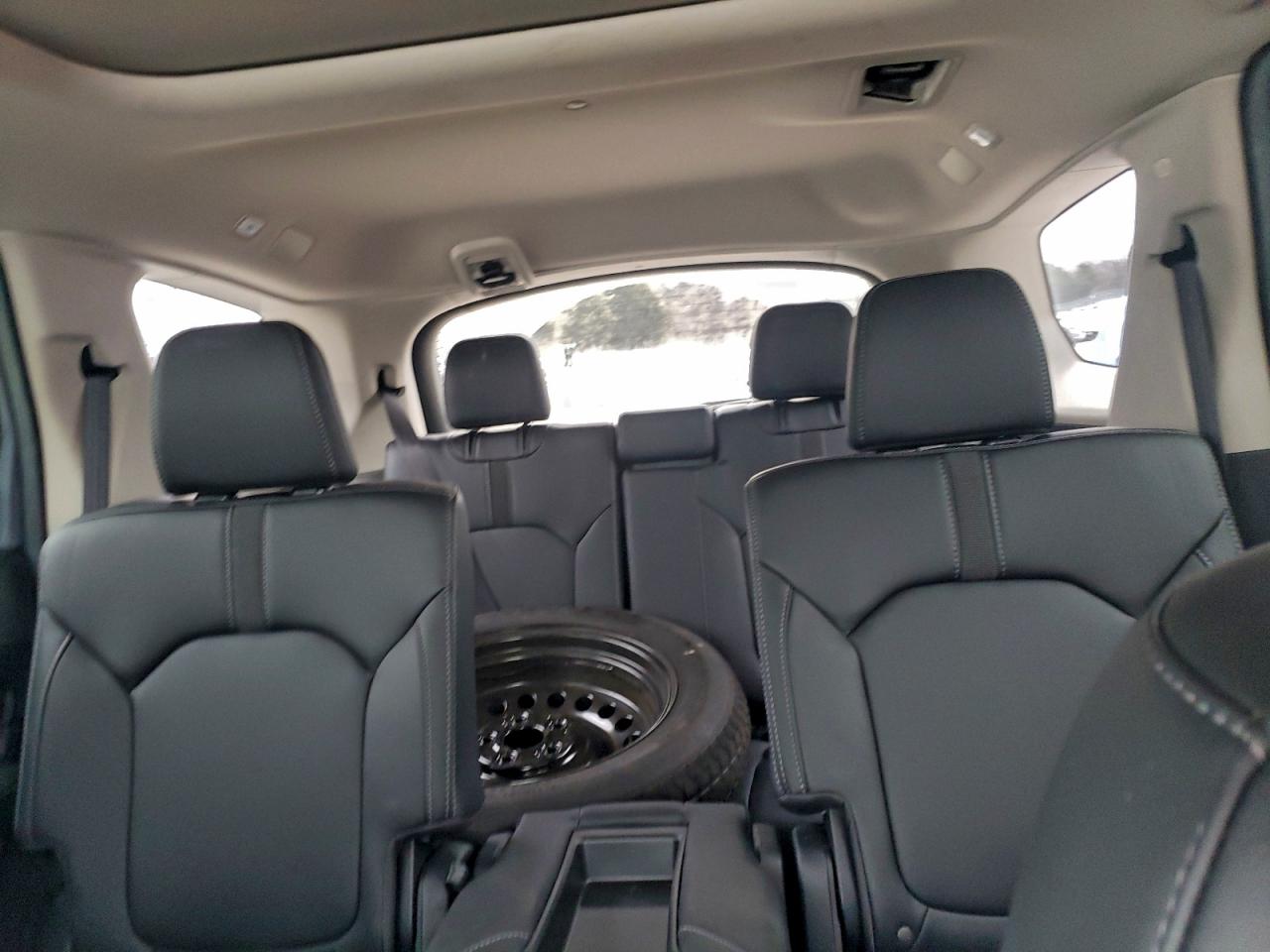 Honda Pilot Touring Image 4