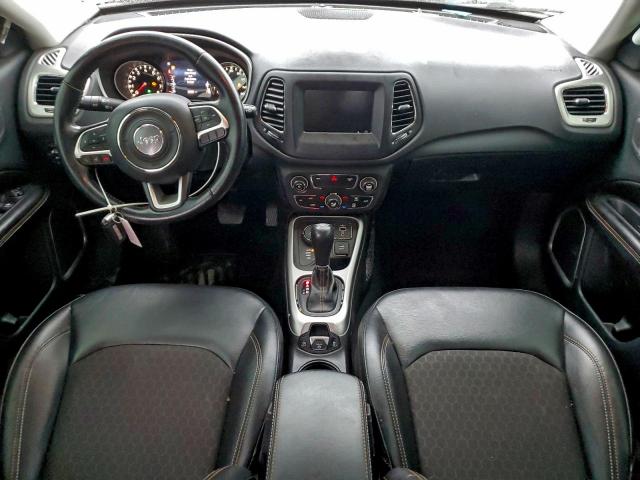 Jeep Compass Latitude Image 8