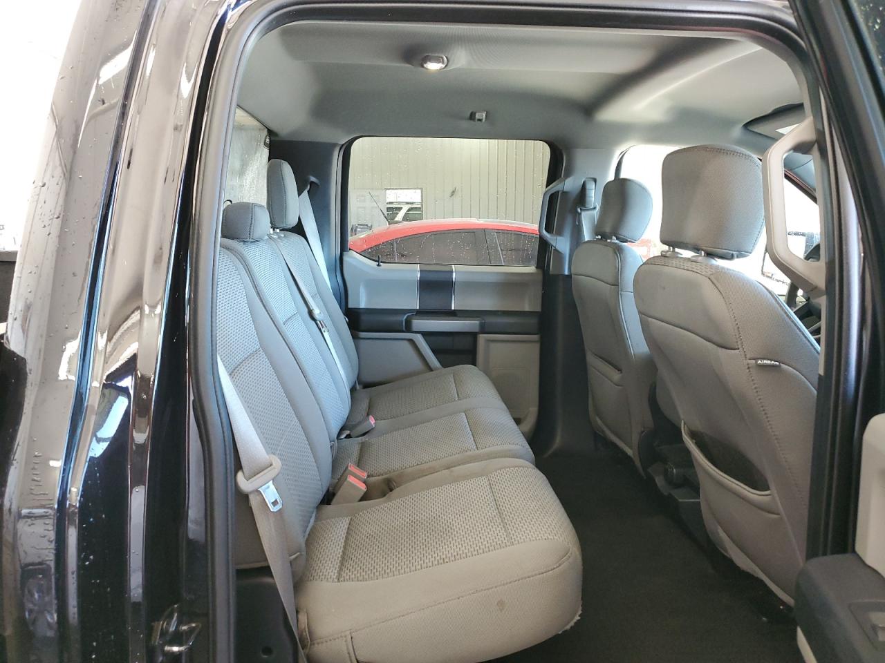 Ford F-150 Supercrew Image 8