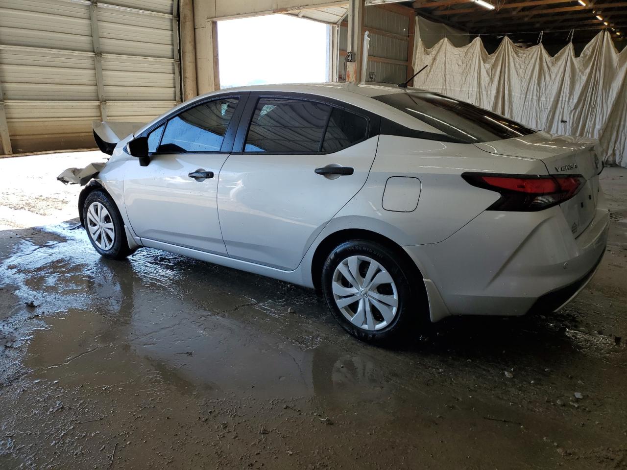 Nissan Versa S Image 4