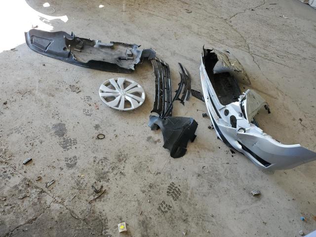 Nissan Versa S Image 10