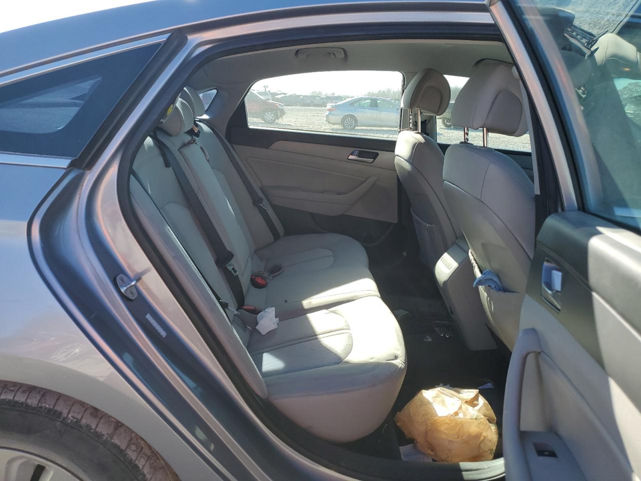 Hyundai SONATA Hybrid Image 8