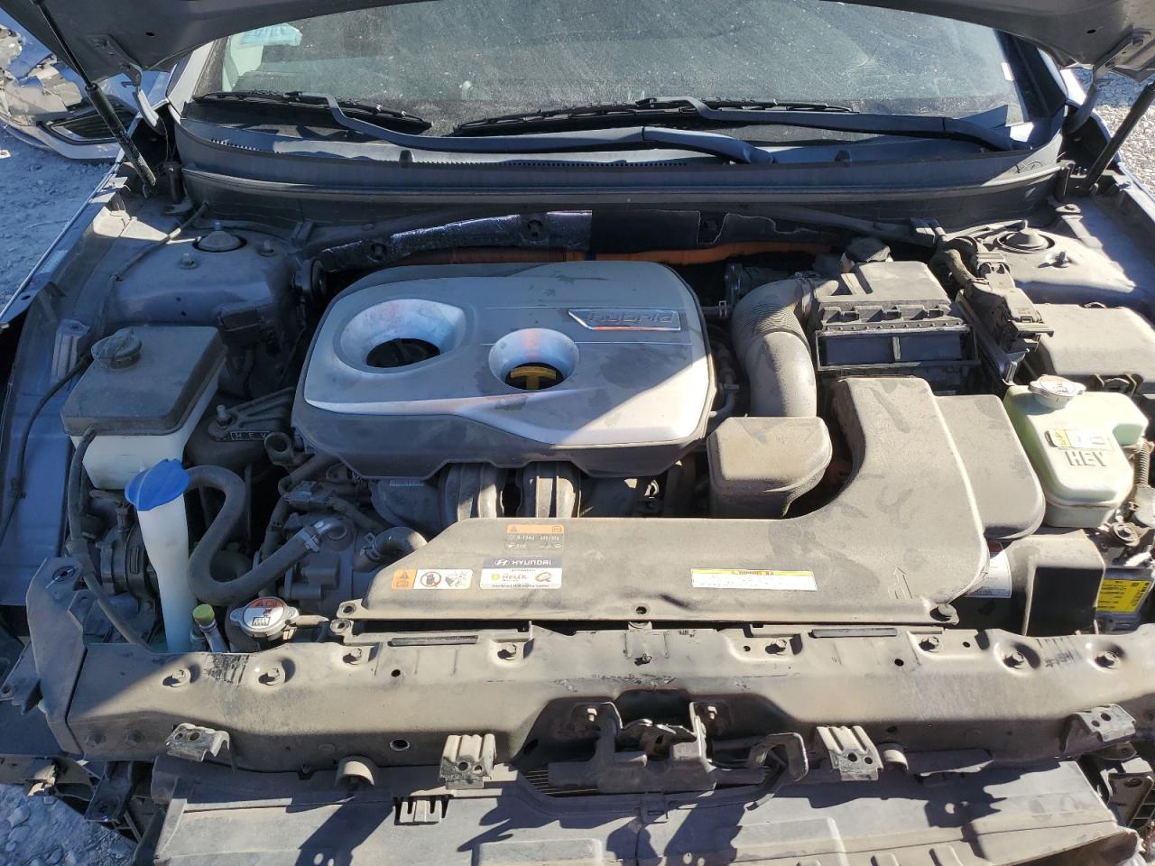 Hyundai SONATA Hybrid Image 3