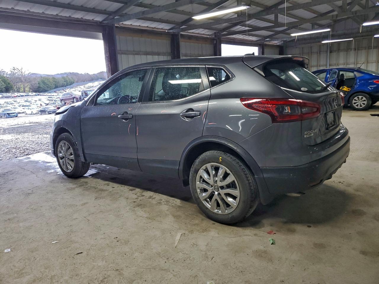 Nissan Rogue S Image 4