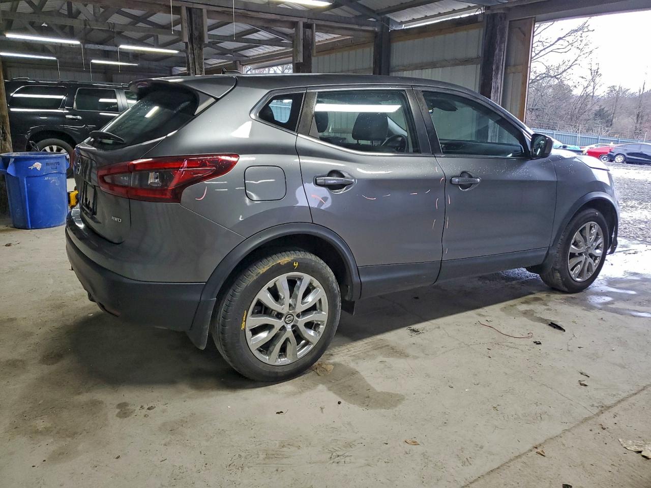 Nissan Rogue S Image 3