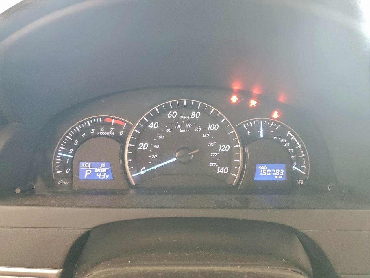 Toyota Camry Base Image 13