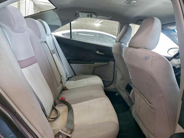 Toyota Camry Base Image 12