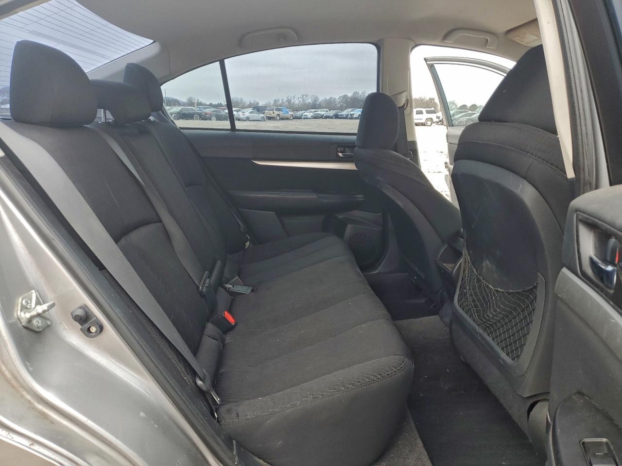 Subaru Legacy 2.5i Premium Image 9