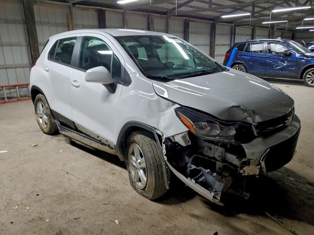 Chevrolet Trax Ls Image 3