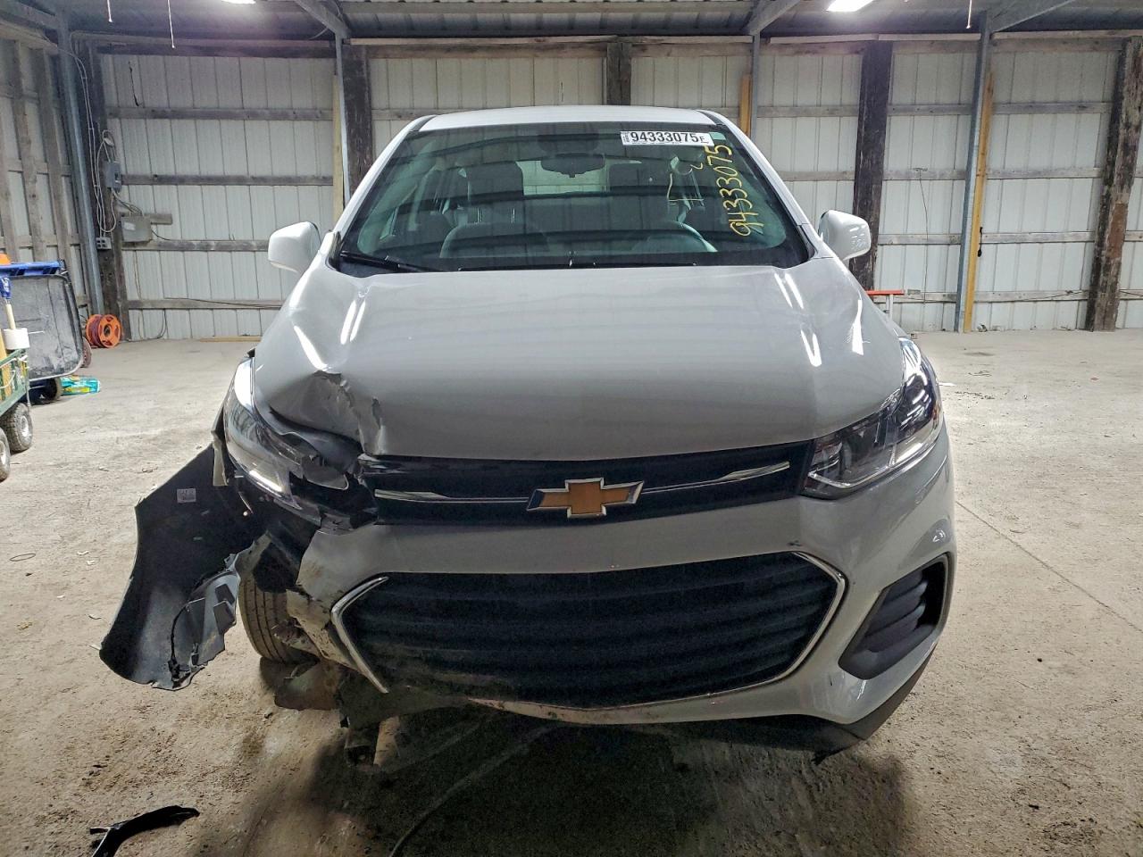 Chevrolet Trax Ls Image 6