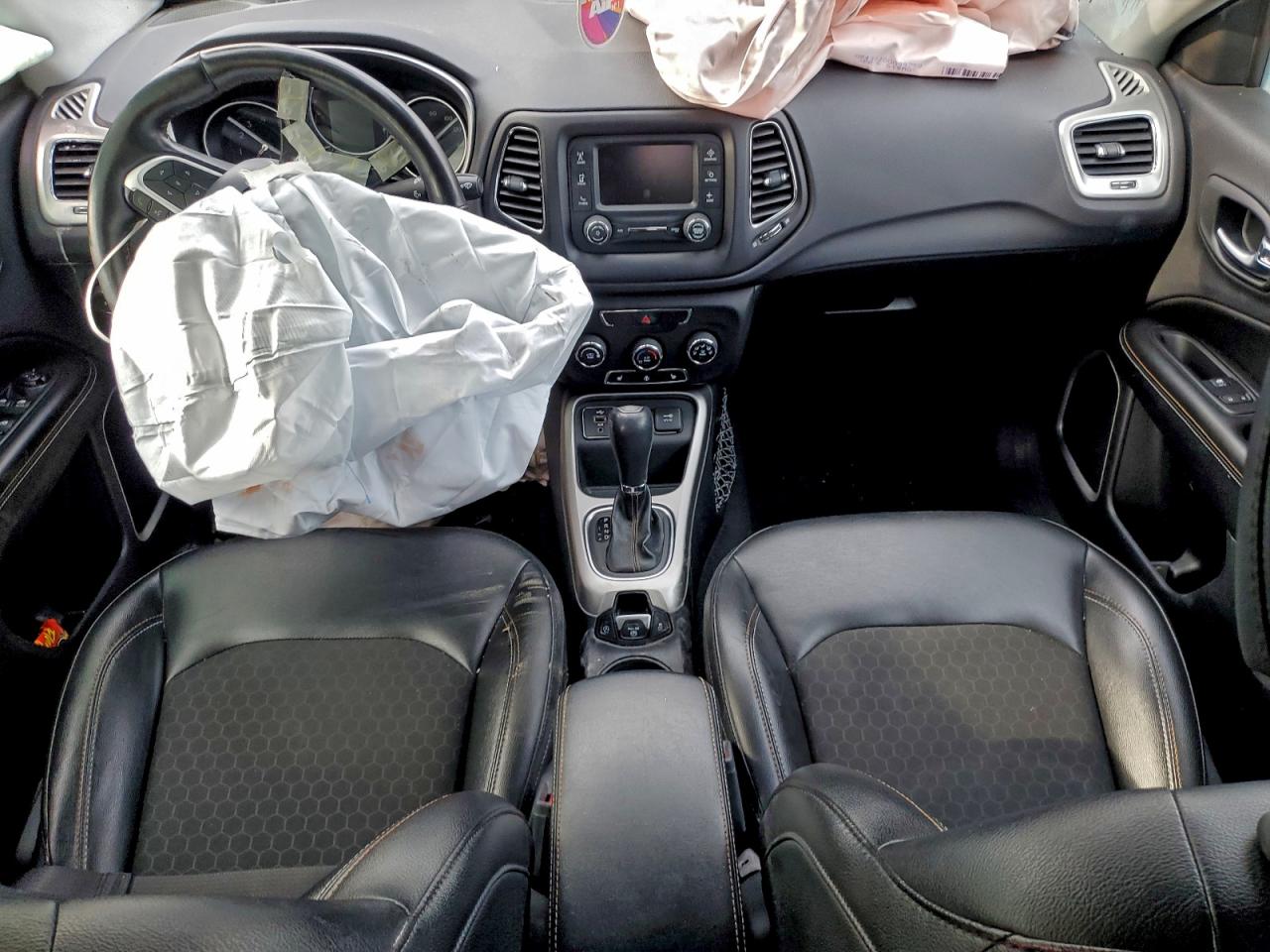 Jeep Compass Latitude Image 6