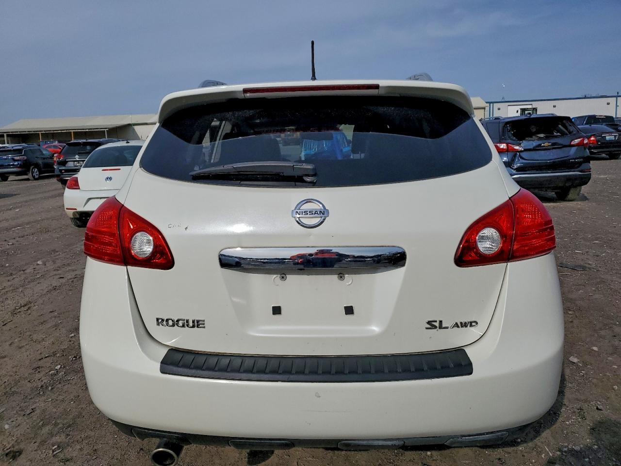 Nissan Rogue S Image 9