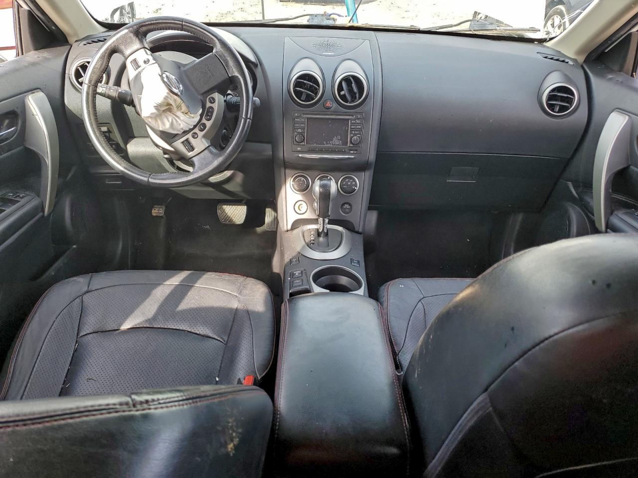 Nissan Rogue S Image 7