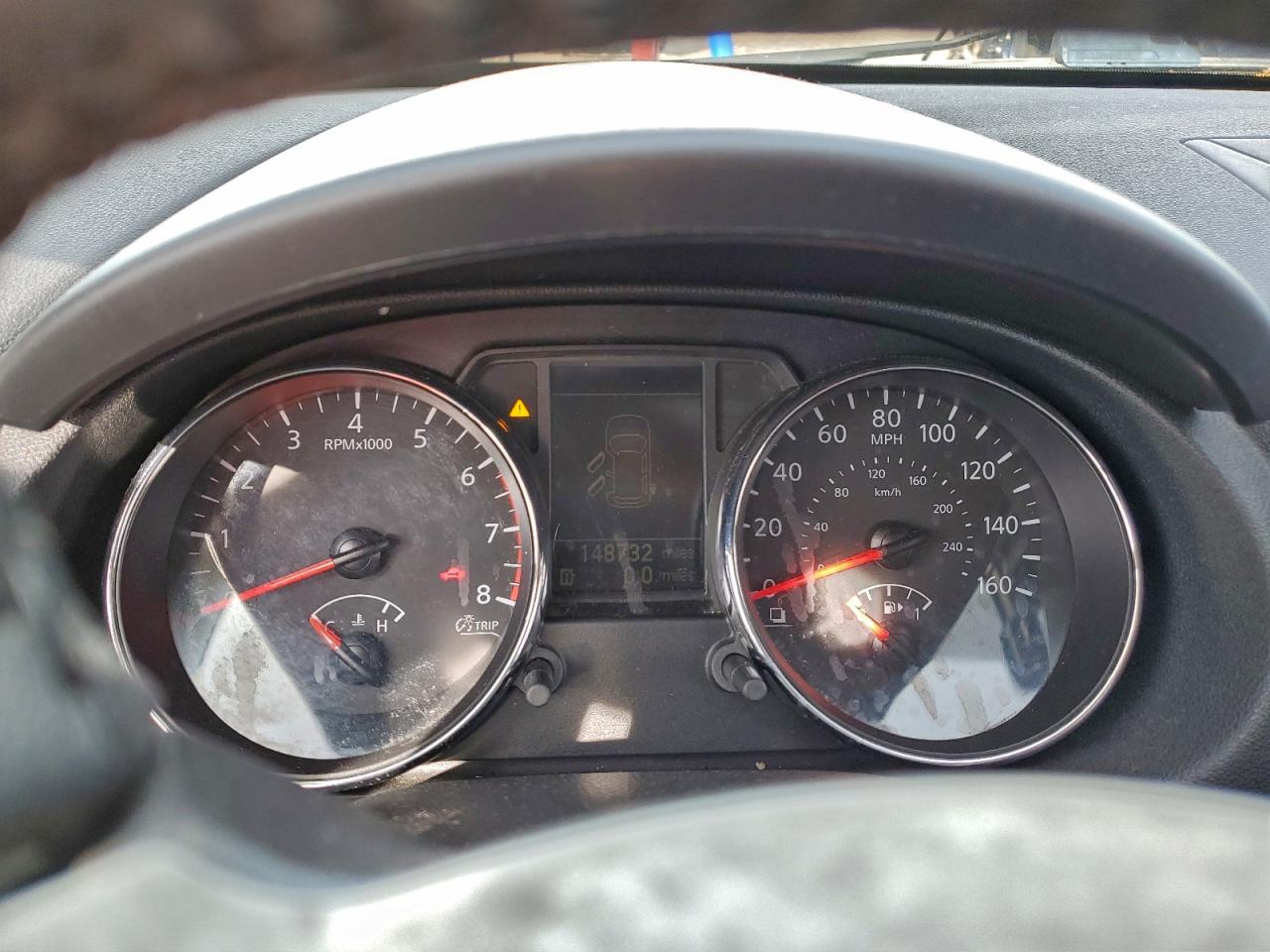 Nissan Rogue S Image 2