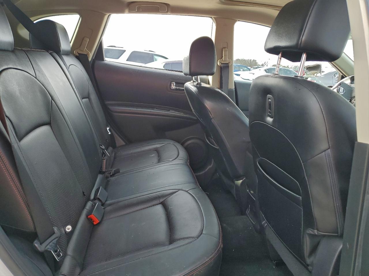 Nissan Rogue S Image 14