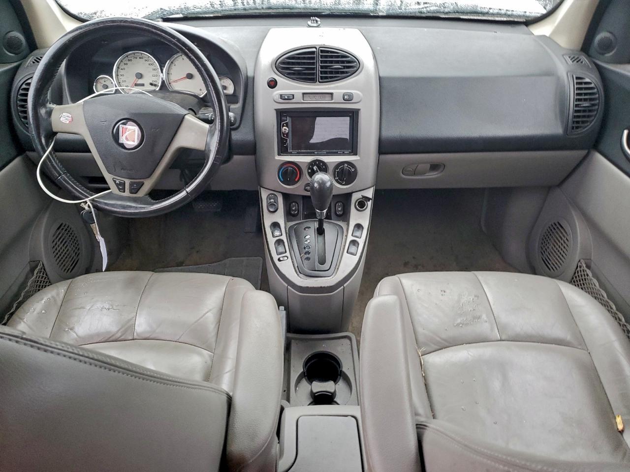 Saturn Vue Image 2