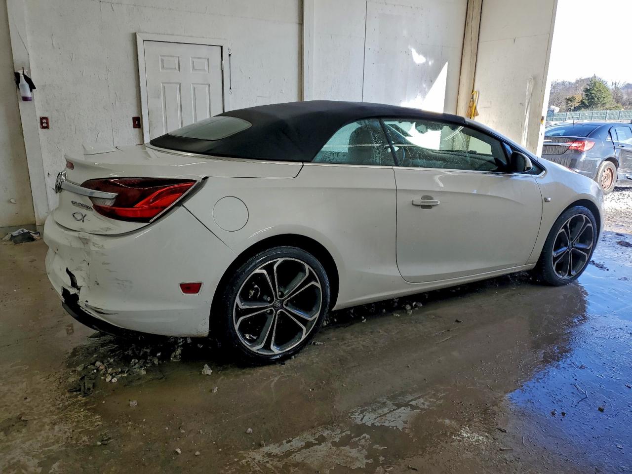 Buick Cascada Image 13