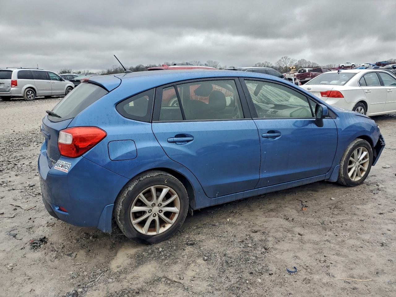 Subaru Impreza Premium Image 2