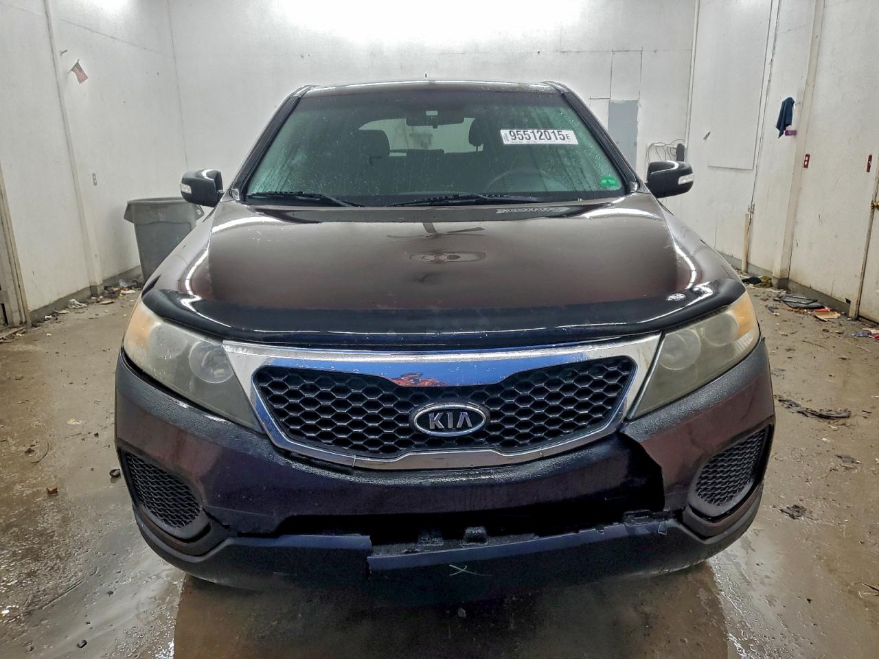 Kia Sorento Base Image 3