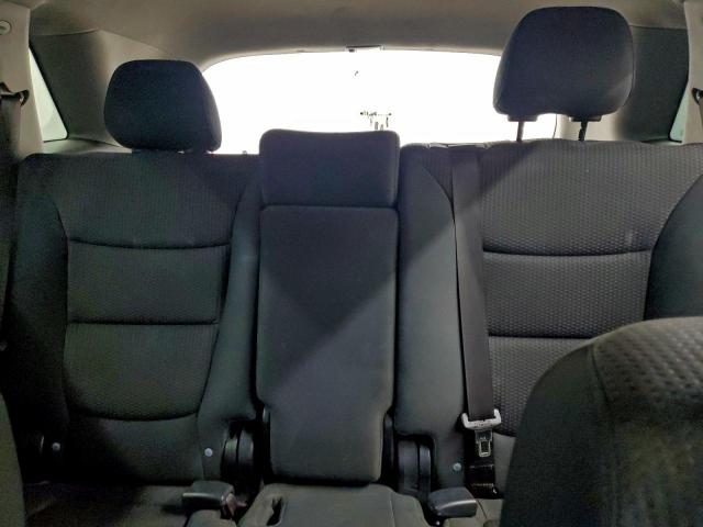 Kia Sorento Base Image 11