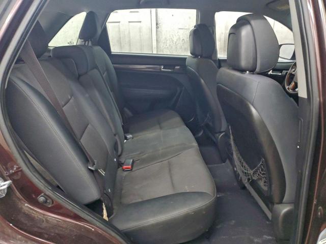 Kia Sorento Base Image 9