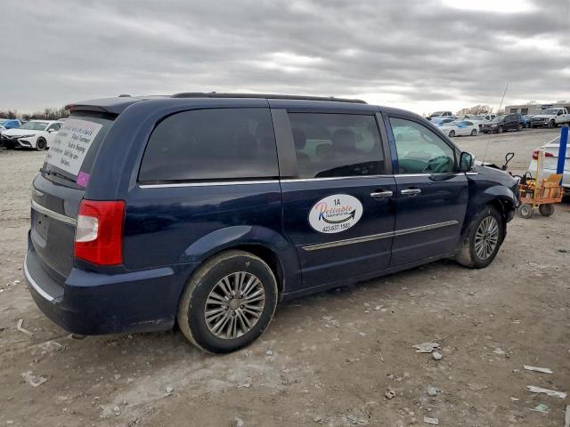 Chrysler Minivan Touring L Image 3