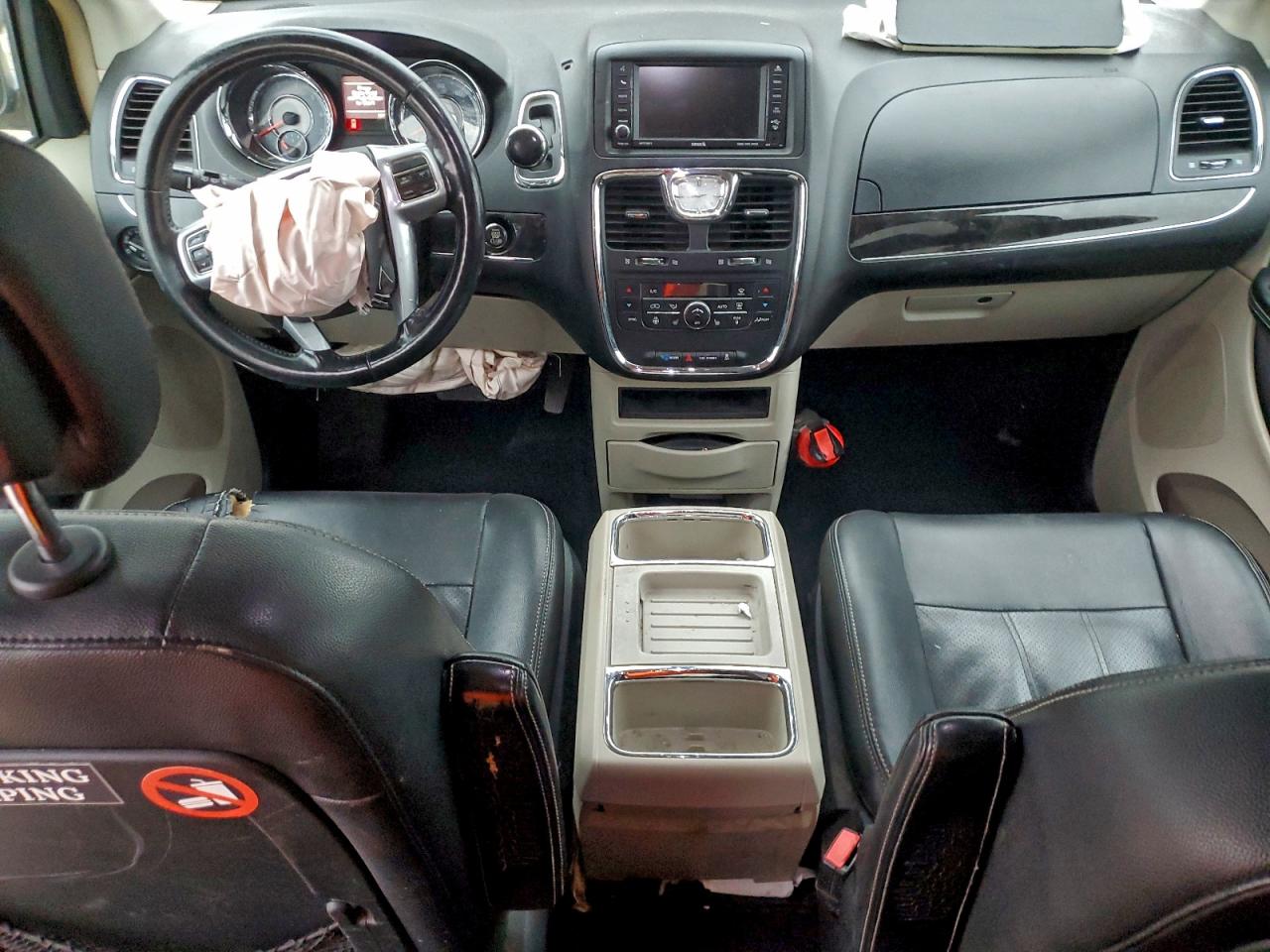 Chrysler Minivan Touring L Image 14