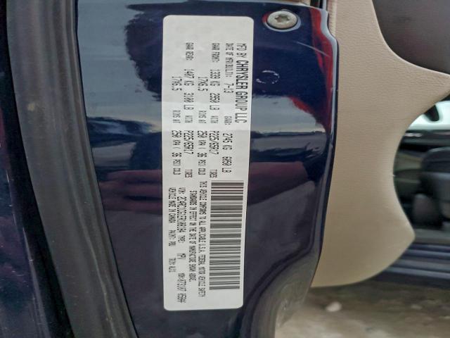 Chrysler Minivan Touring L Image 8