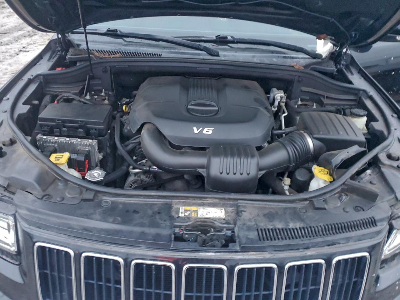 Jeep Grand Cherokee Limited Image 13