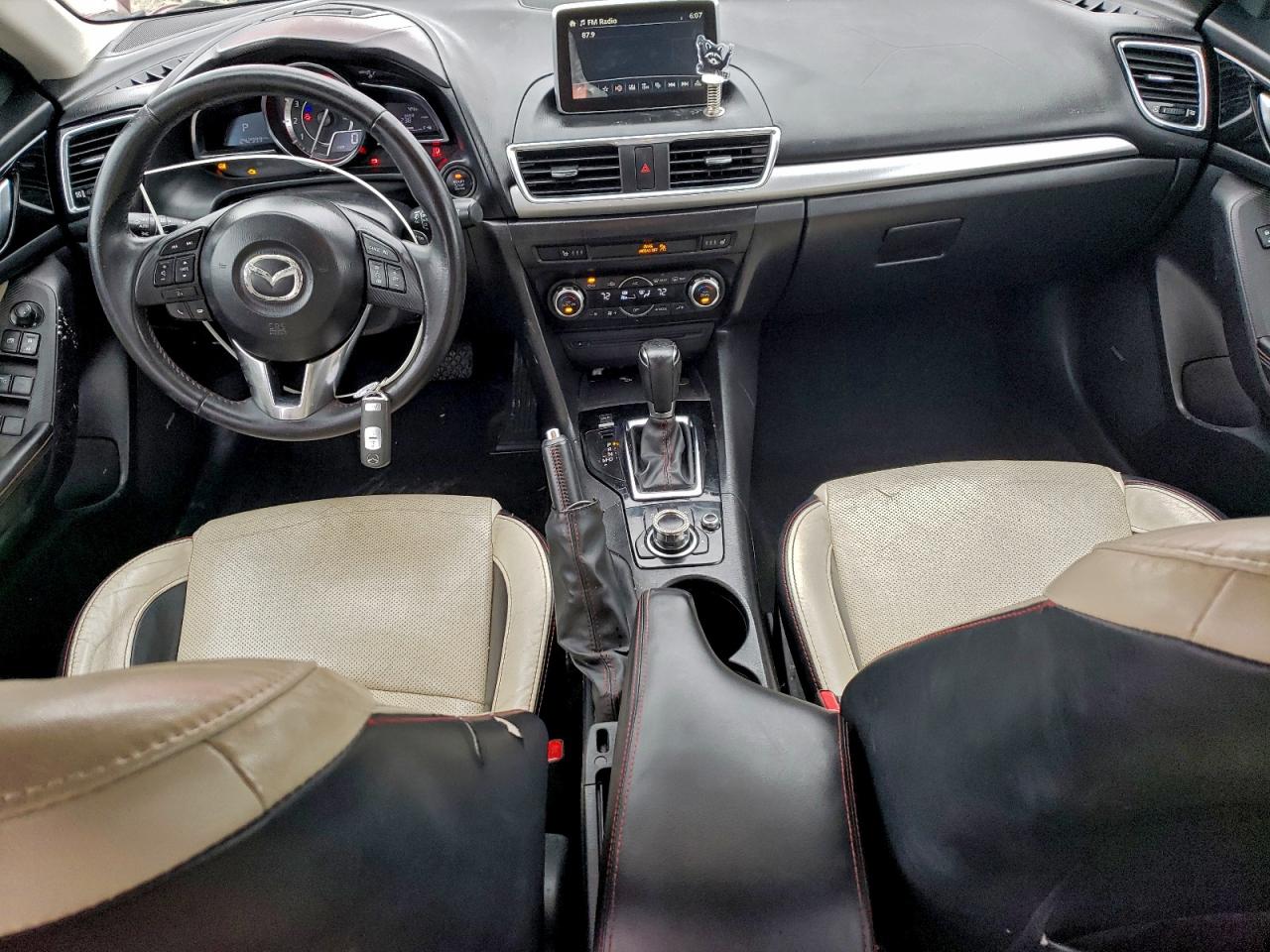 Mazda 3 Grand Touring Image 6