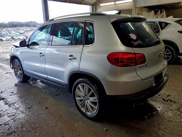 Volkswagen Tiguan S Image 7