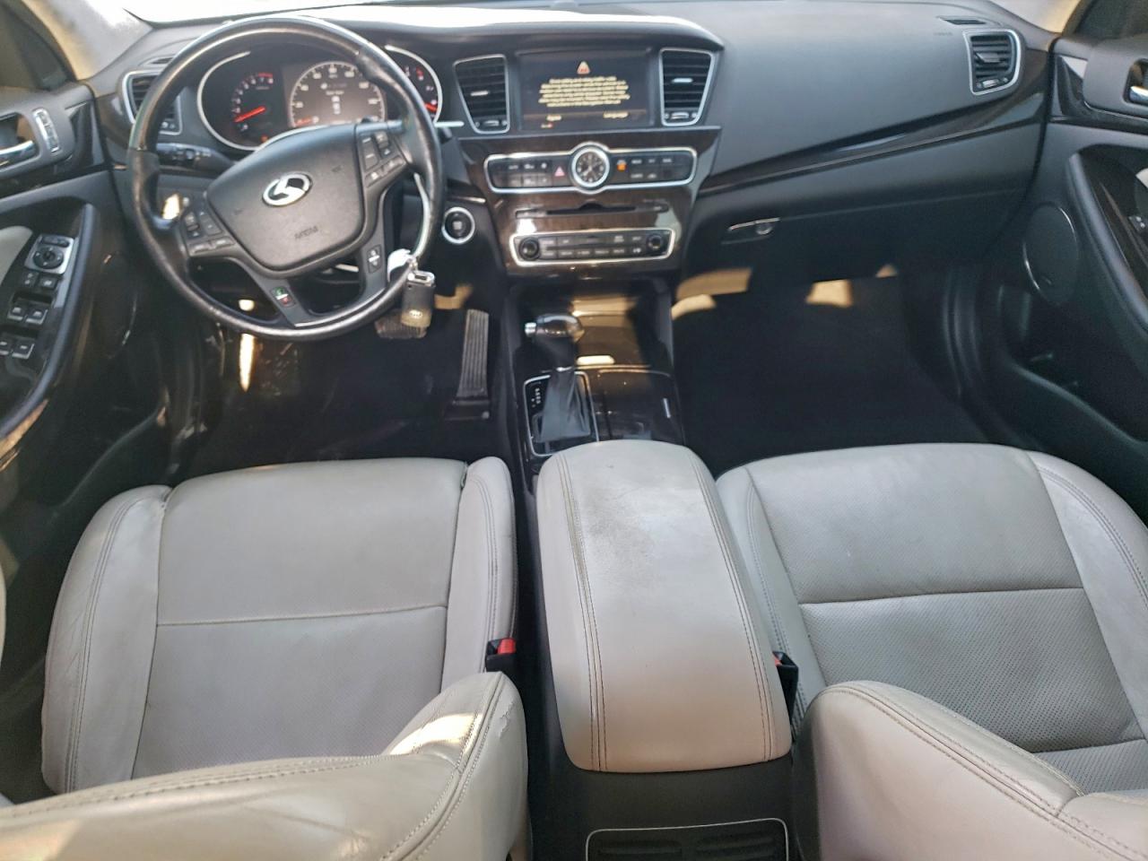 Kia Cadenza Premium Image 7