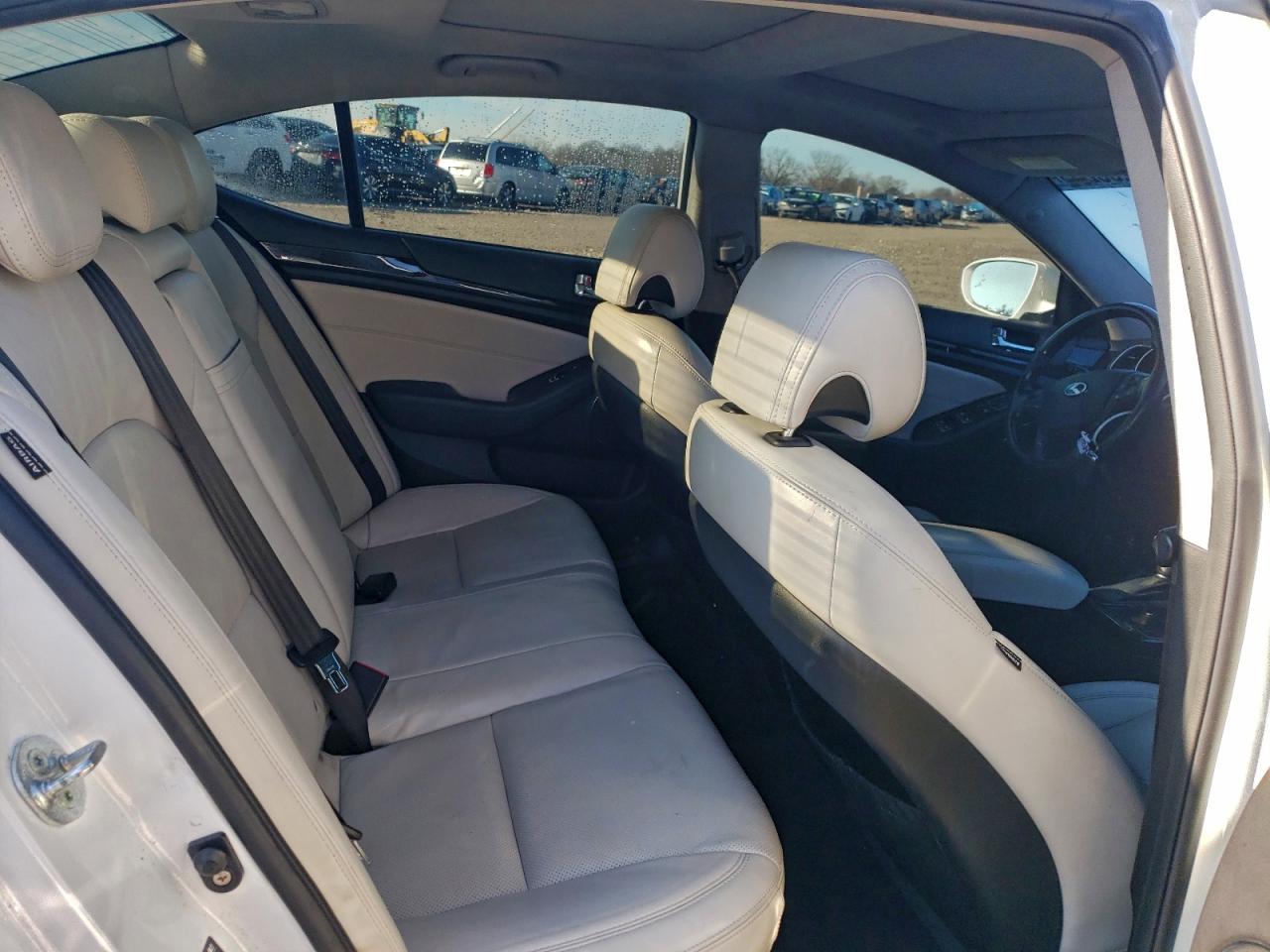 Kia Cadenza Premium Image 12