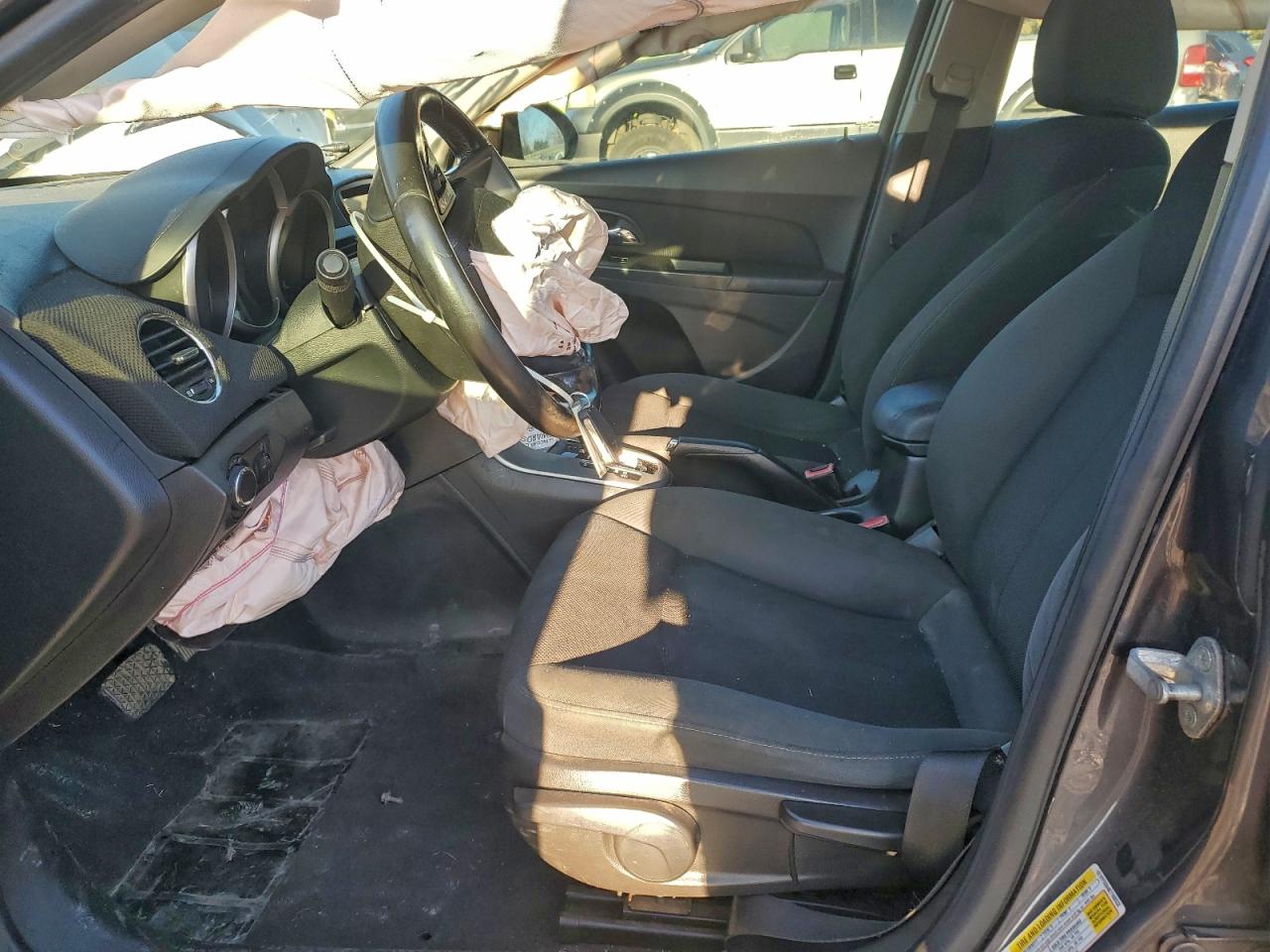 Chevrolet Cruze Lt Image 6