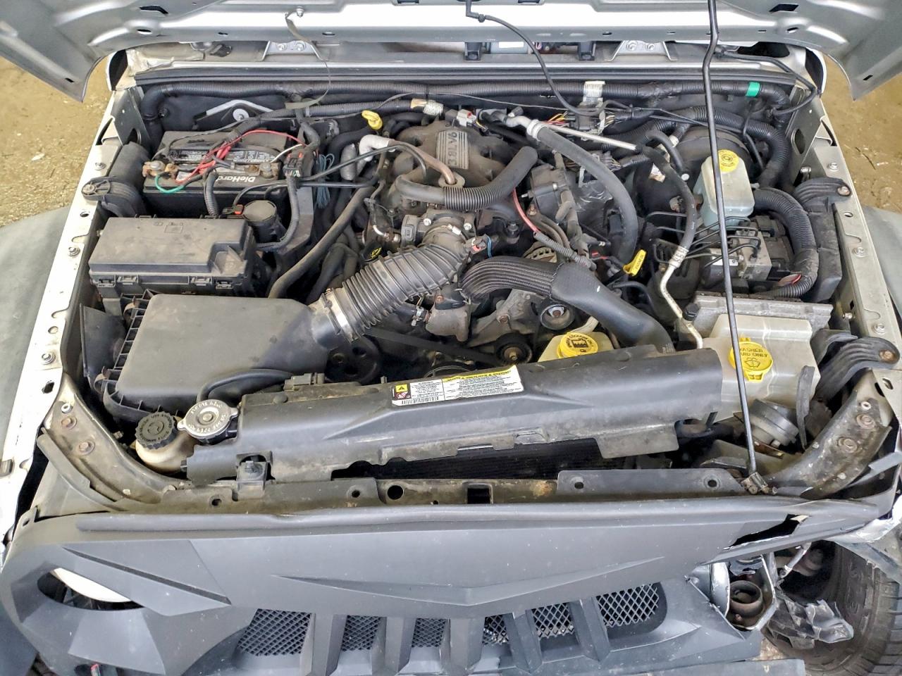 Jeep Wrangler X Image 12