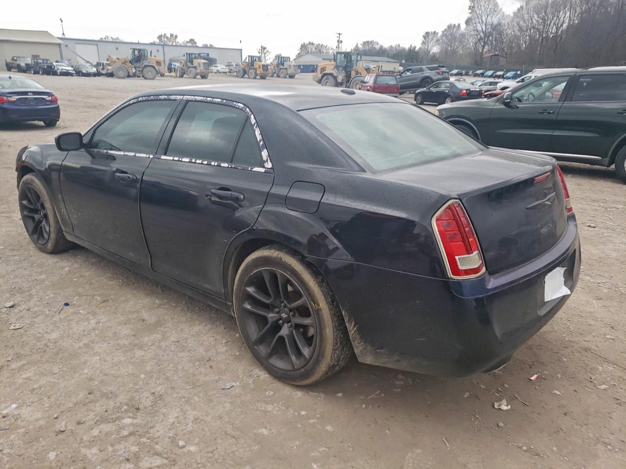 Chrysler 300 Image 3