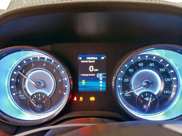 Chrysler 300 Image 6