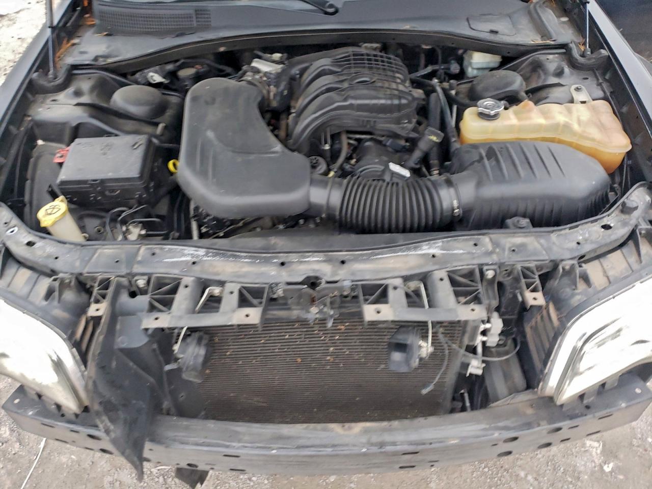 Chrysler 300 Image 12