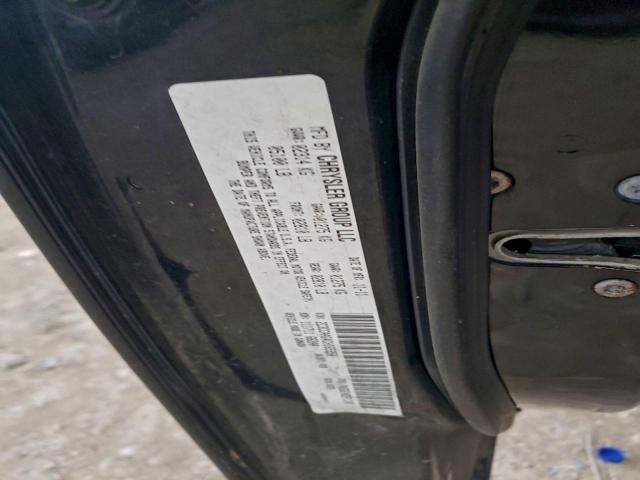 Chrysler 300 Image 9