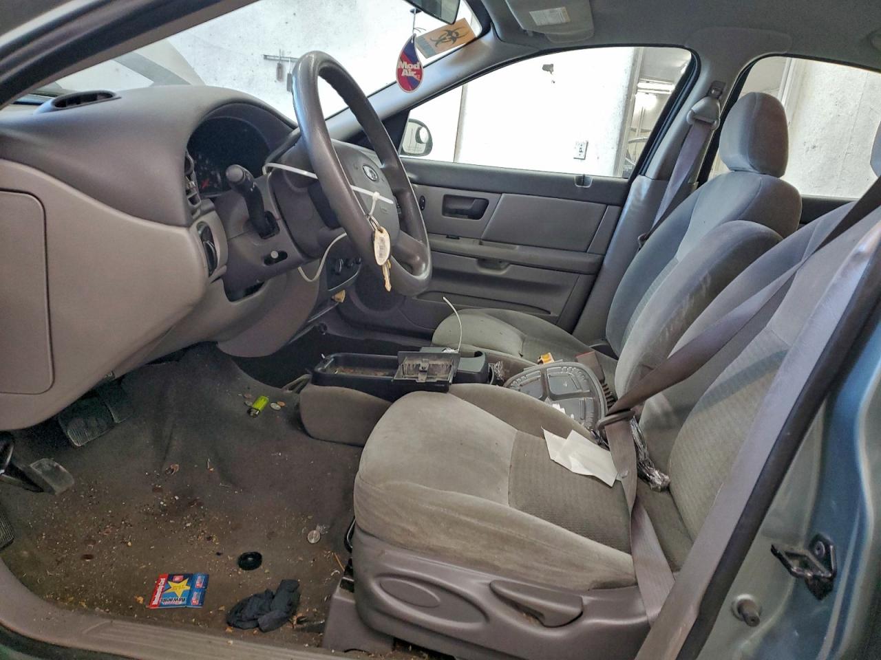 Ford Taurus Se Image 12