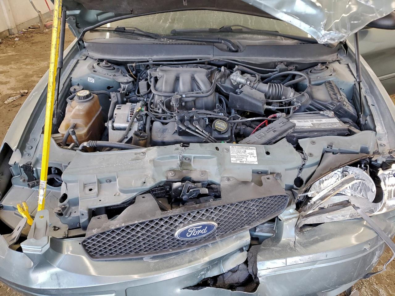 Ford Taurus Se Image 9
