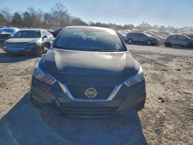 Nissan Versa Sv Image 4