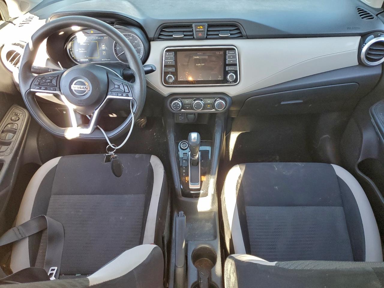 Nissan Versa Sv Image 9