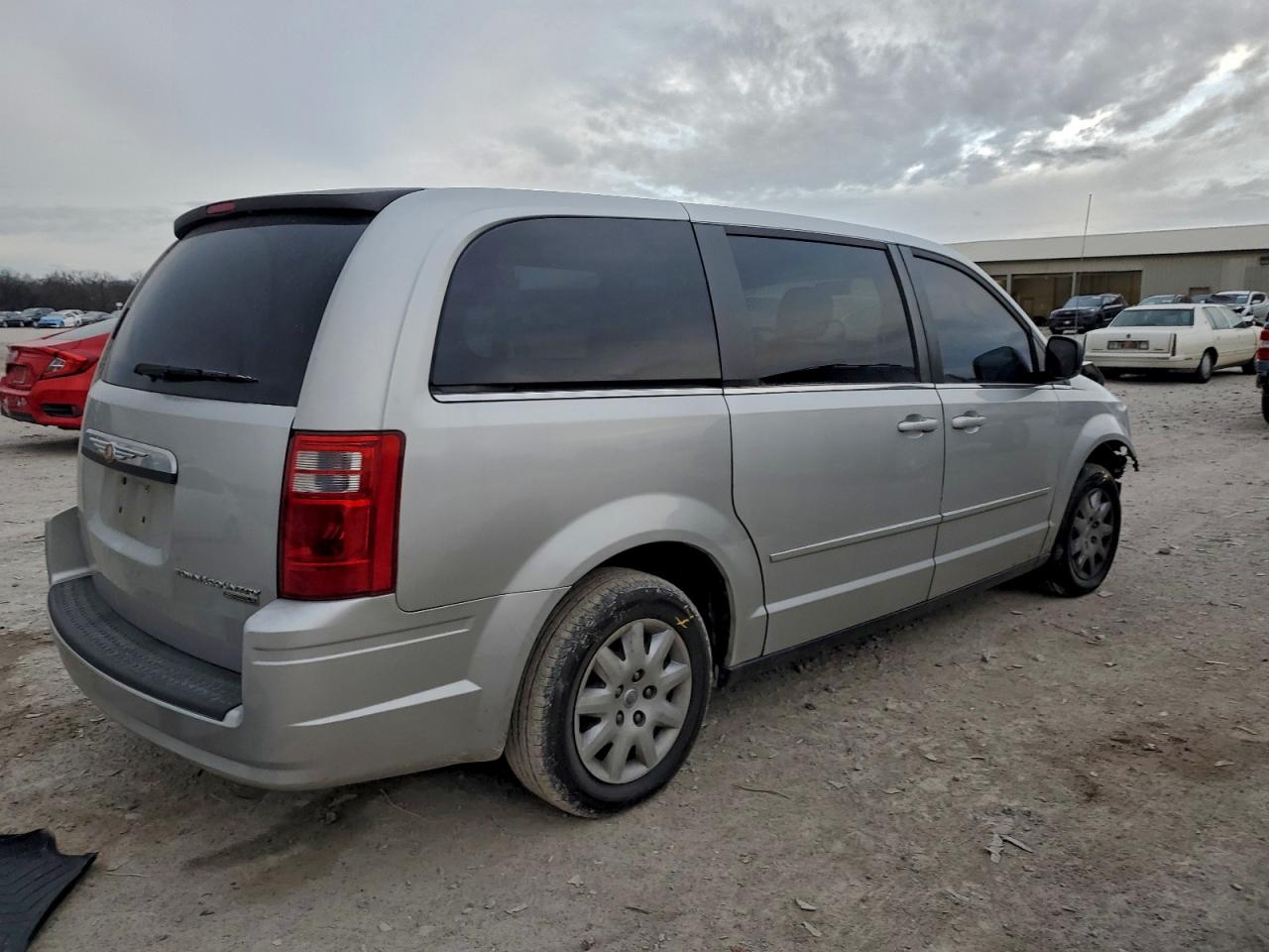 Chrysler Minivan Lx Image 2