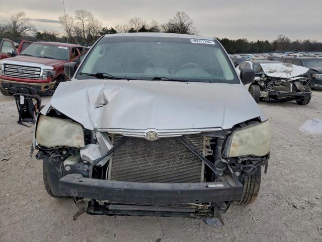 Chrysler Minivan Lx Image 13