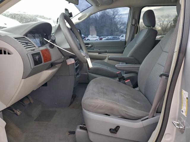 Chrysler Minivan Lx Image 6