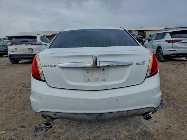 Lincoln MKS Image 3